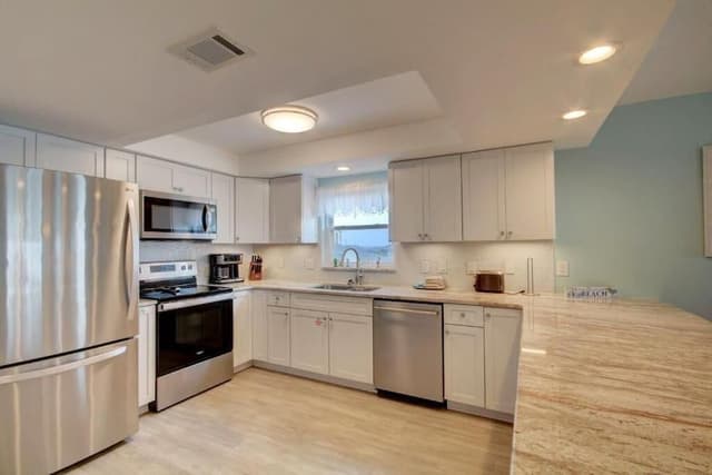 Condo, 2 Bedrooms, Patio, Courtyard View