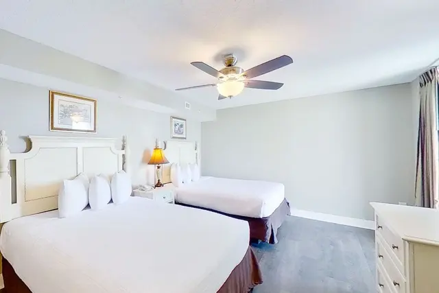 Condo, 2 Bedrooms