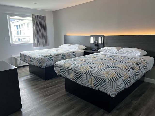 Standard Suite, 2 Queen Beds, Non Smoking, Kitchen