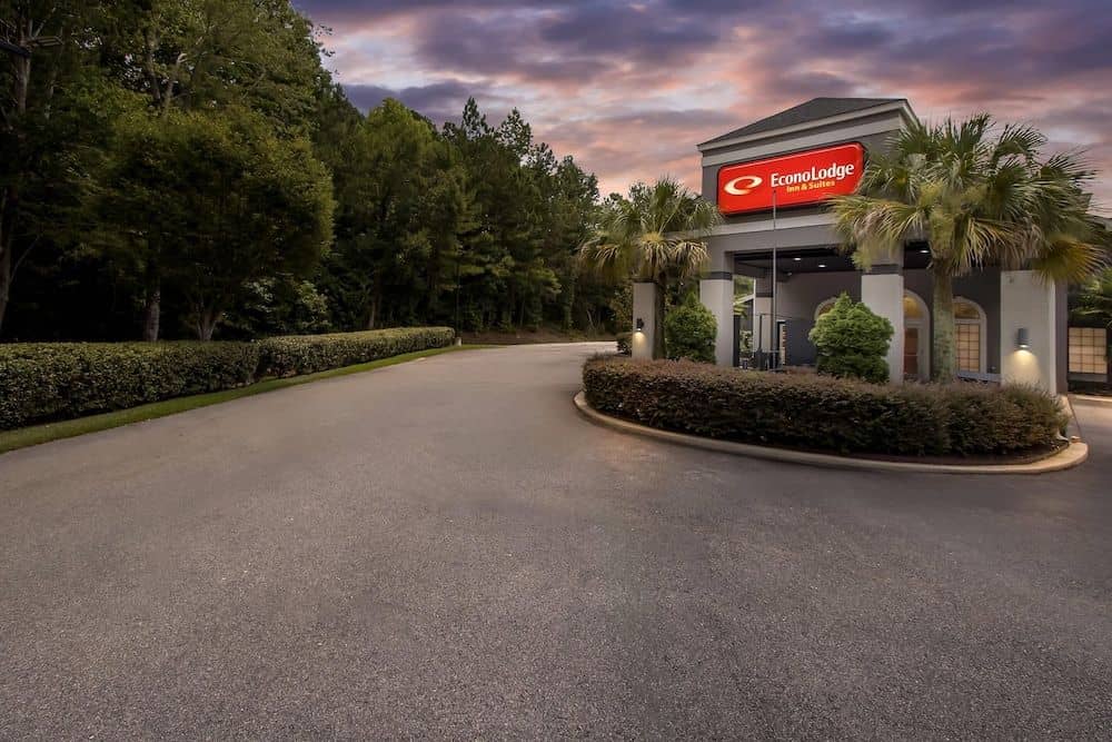 ECONO LODGE INN & SUITES CAYCE ECONO LODGE INN & SUITES CAYCE