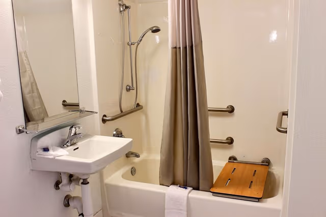 Deluxe Room, 2 Queen Beds, Non Smoking, Refrigerator & Microwave