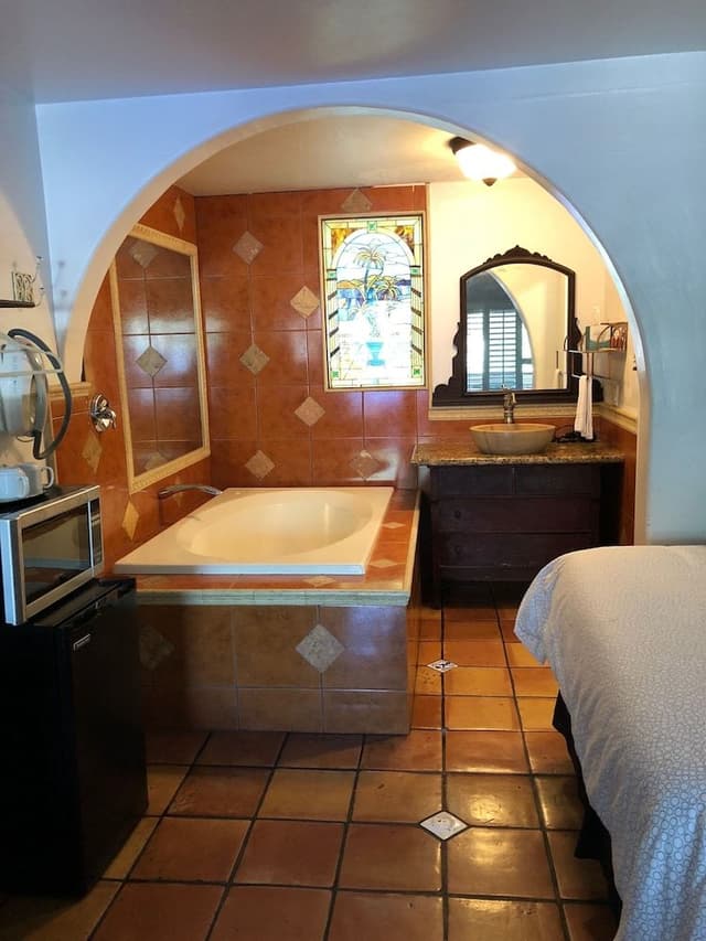 2 Queen Spa