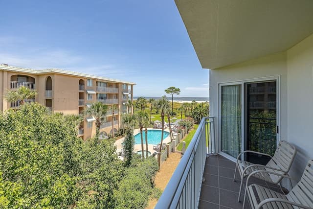Condo, 2 Bedrooms