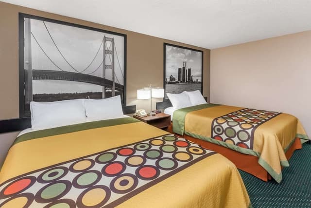 Superior Studio Suite, 2 Queen Beds, Non Smoking, Jetted Tub