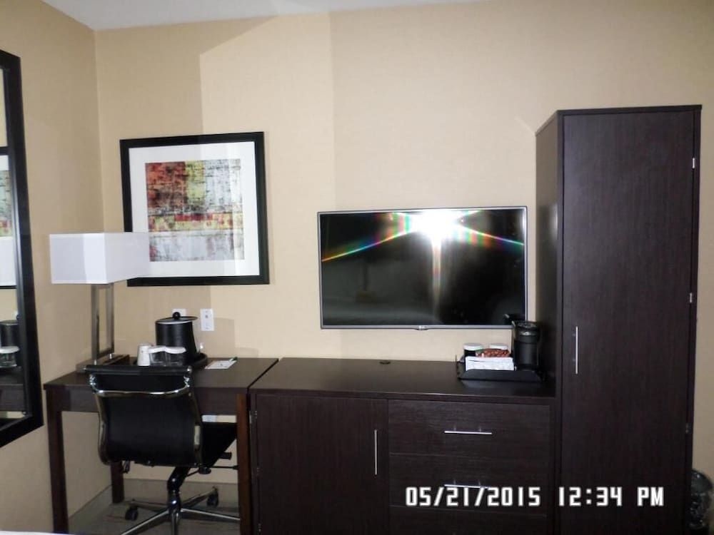 Quality Inn2