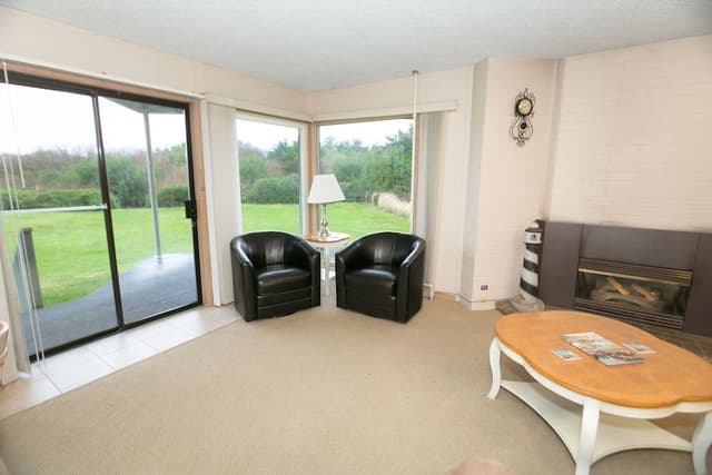 Deluxe Room, Multiple Beds, Kitchen, Pool View (1 Bedroom Dlx Unit-Room 112-No Pets)
