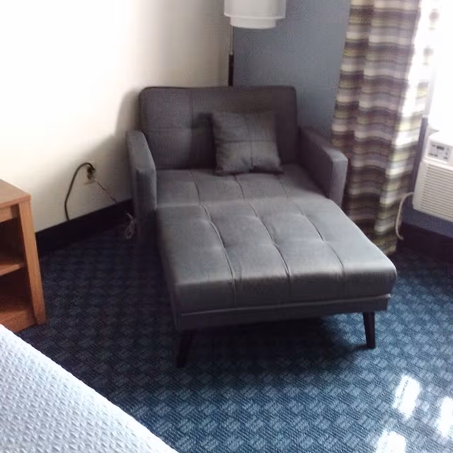 Deluxe Room, 1 King Bed (Bigger Room/Bigger TV)
