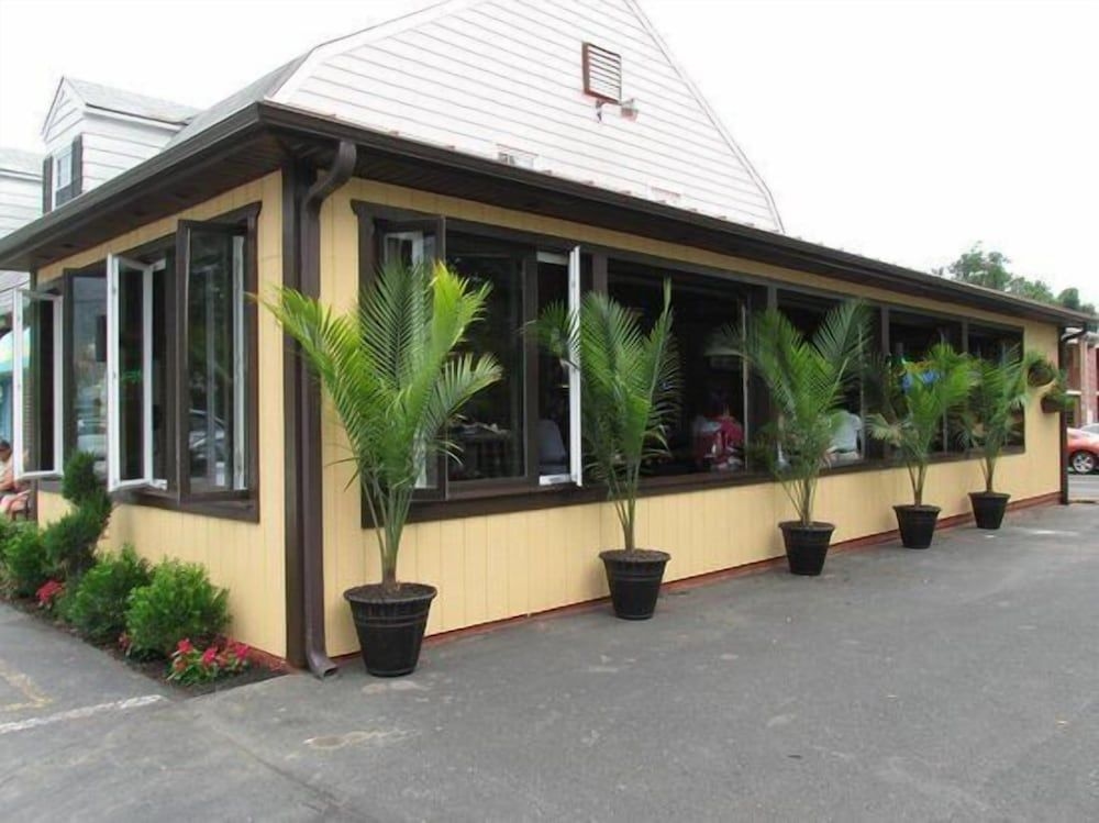 Days Inn Doylestown3