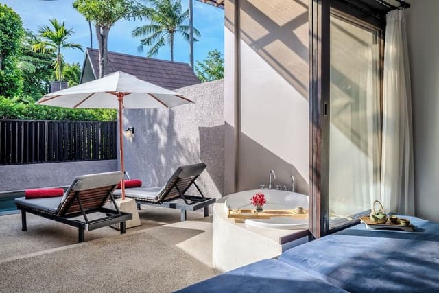 Pool Suite