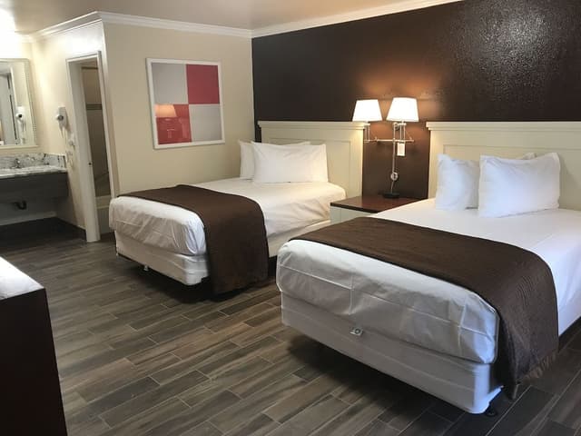 Standard Room, 2 Queen Beds