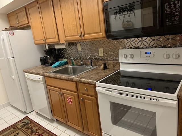 Condo, 2 Bedrooms (602)