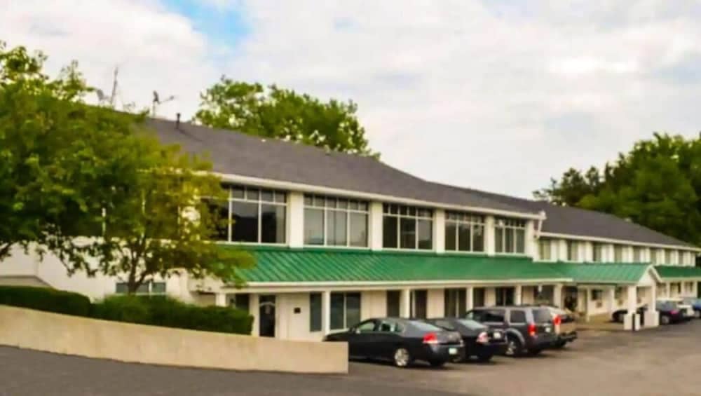 Surrey Inn Hotel Surrey Inn Hotel