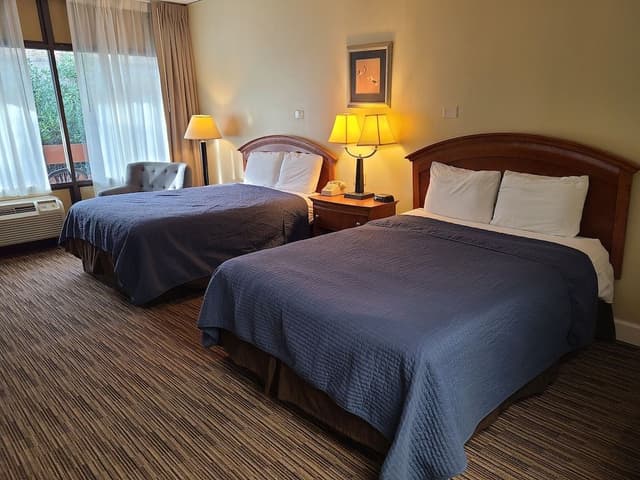Double Room, 2 Double Beds (Wide Bay)
