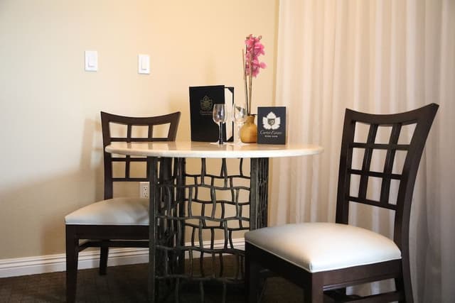 Deluxe Room, 1 King Bed (Vineyard Estate Bungalow)