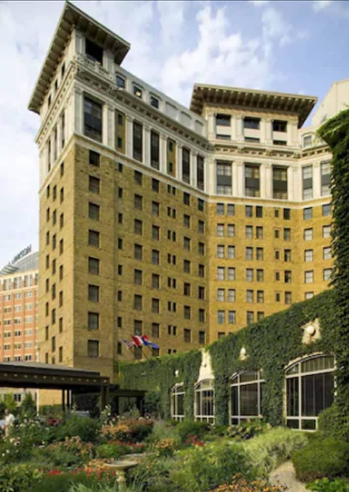 The Saint Paul Hotel The Saint Paul Hotel