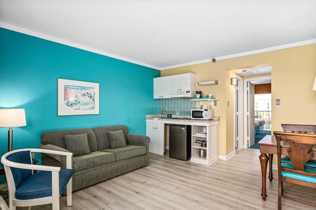 Suite, Pets Allowed (Double Suite)