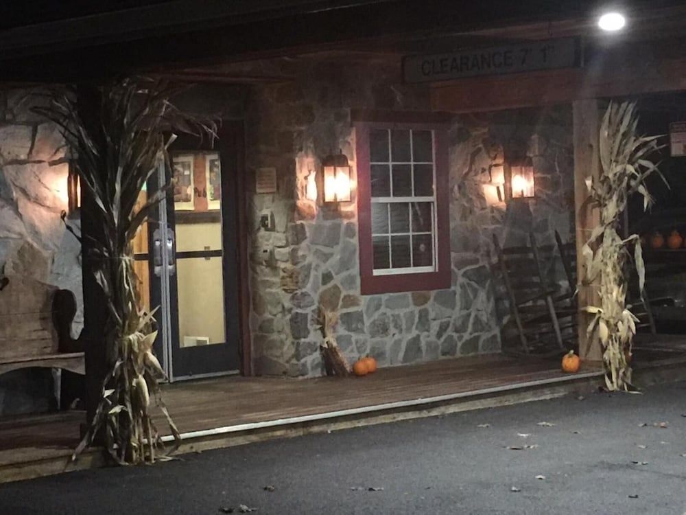 The Country Inn of Lancaster3