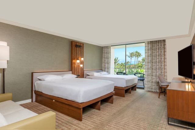 Room, 2 Queen Beds, Partial Ocean View