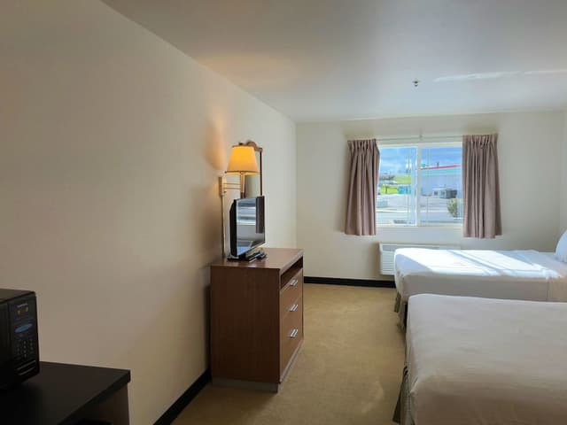 Standard Single Room, 2 Queen Beds, Non Smoking