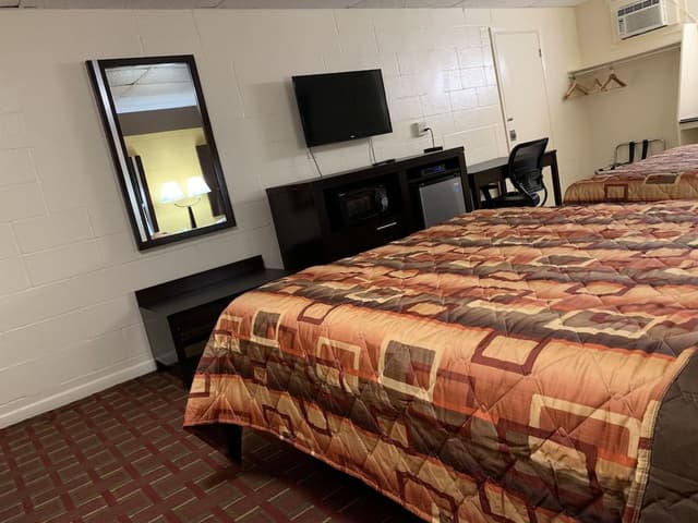 Standard Room, 2 Queen Beds, Non Smoking