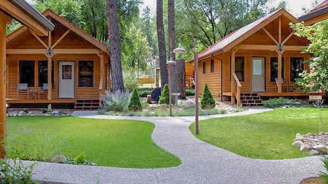 Cabin with Gas Fireplace - Cabin 304