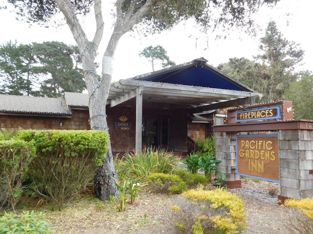 Pacific Gardens Inn3