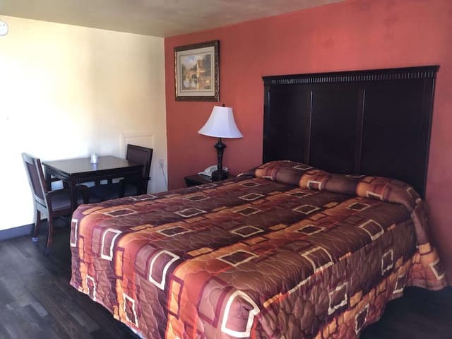 Standard Room, 1 Queen Bed, Non Smoking