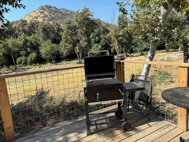 Family Cabin, River Front, River View, Deck #7