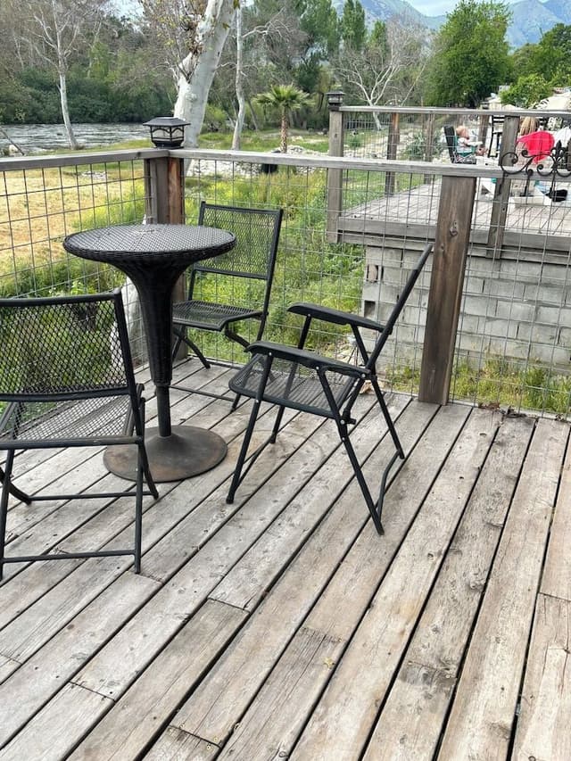 Family Cabin, River Front, River View, Deck #7