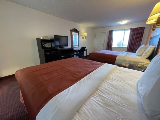 Standard Room, 2 Queen Beds, Non Smoking