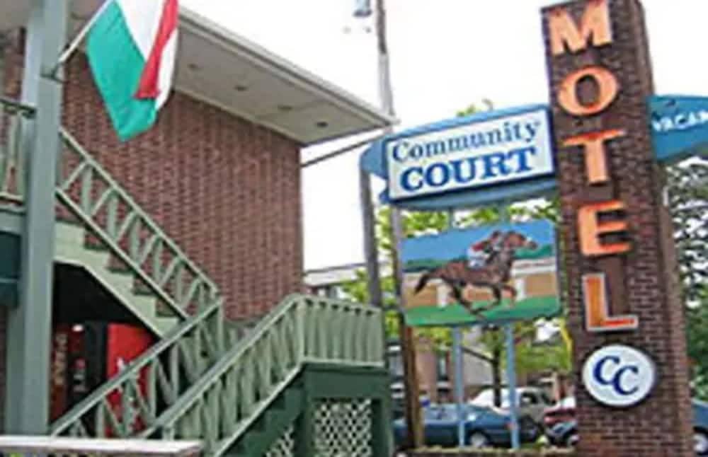 Community Court at Congress Park Community Court at Congress Park