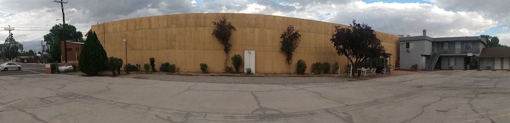 Mountain View Motel Bishop4