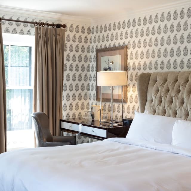 Premier Room, 1 King Bed, Accessible