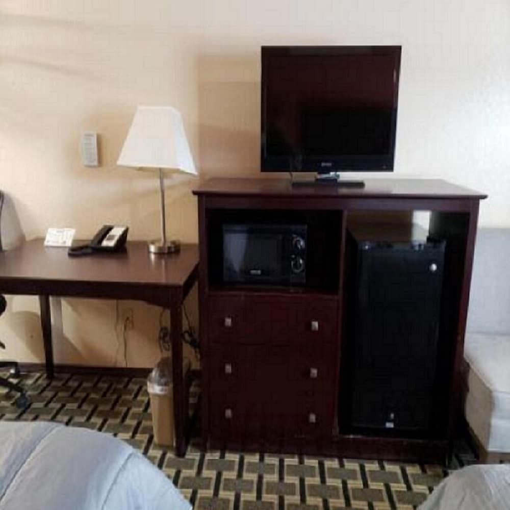 Americas Best Value Inn Woodward3