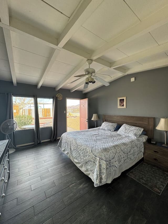 Deluxe king with full kitchen