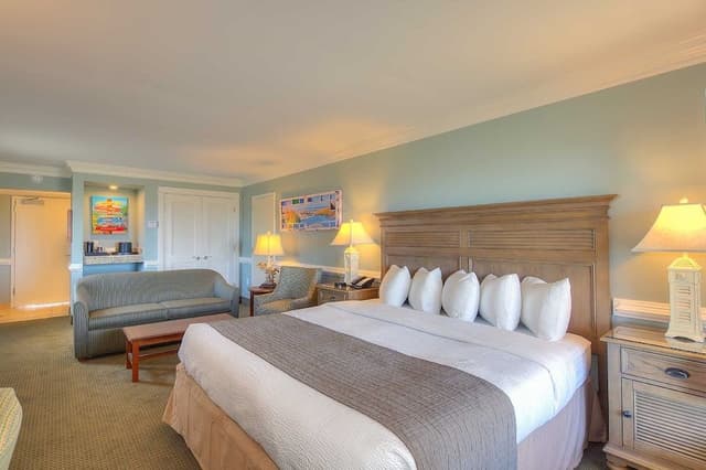 Dune View with 1 King Bed and Private Patio or Balcony in the Tower