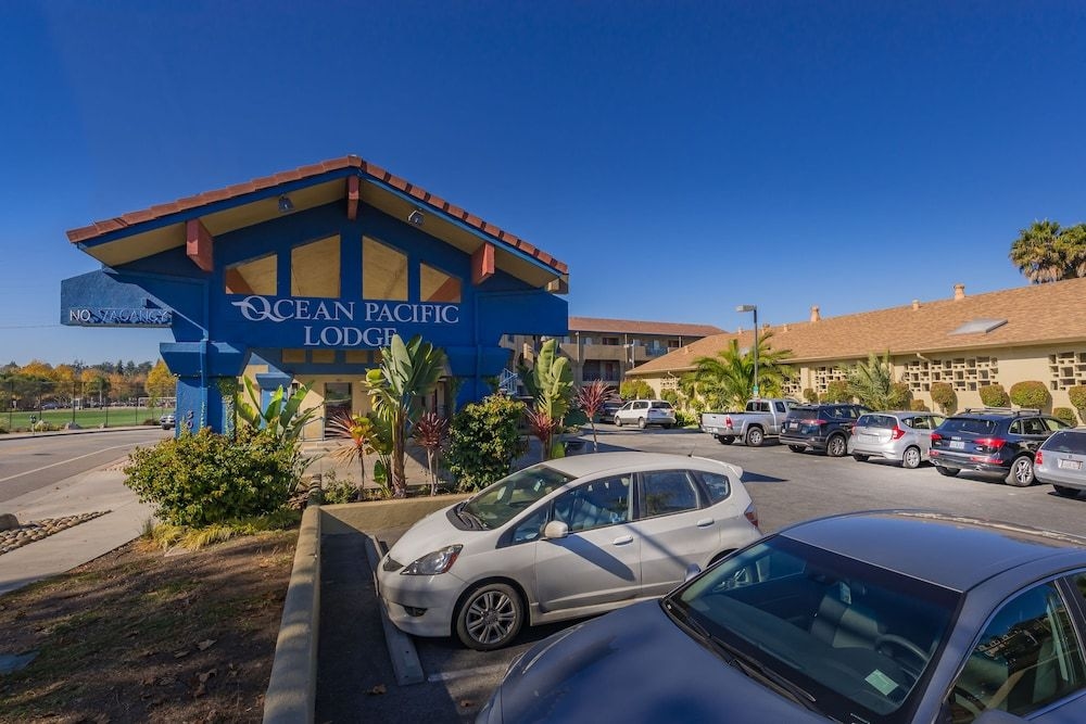 Ocean Pacific Lodge4
