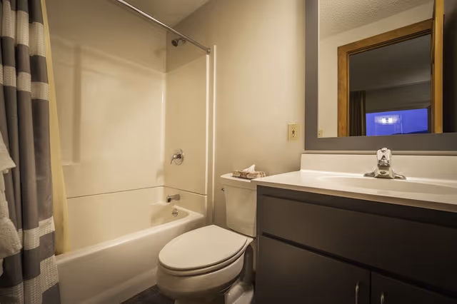 Three Bedroom Condo located at Mountainside Resort (no pets)