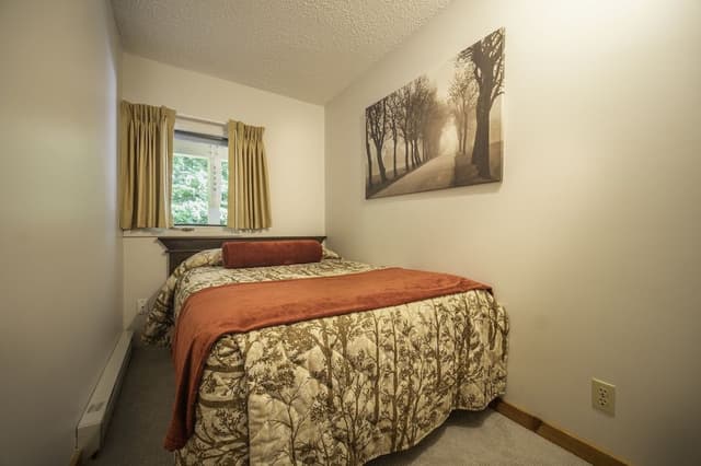 Three Bedroom Condo located at Mountainside Resort (no pets)