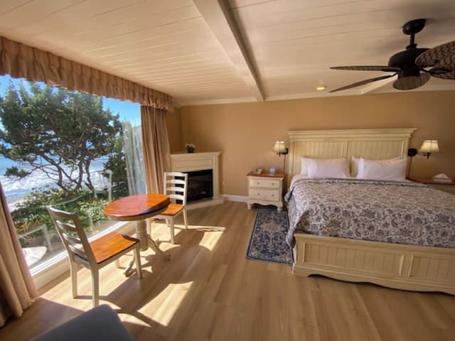 Deluxe Room #1, Ocean View, Fireplace