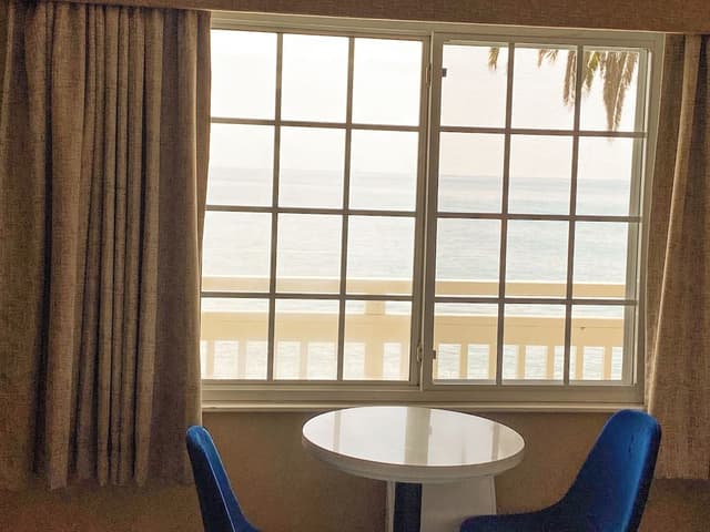 QUEEN DOUBLE OCEAN VIEW
