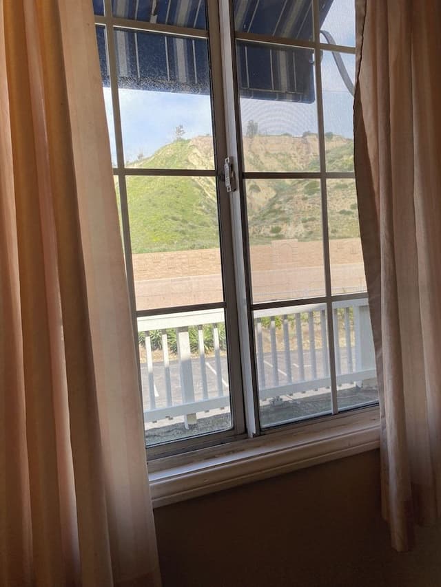 QUEEN DOUBLE OCEAN VIEW