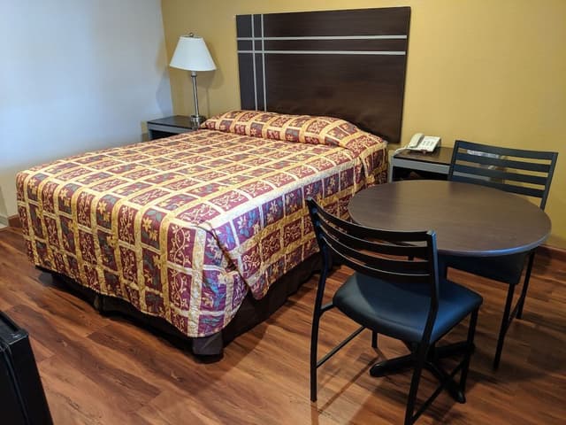 Standard Room, 1 Queen Bed, Smoking