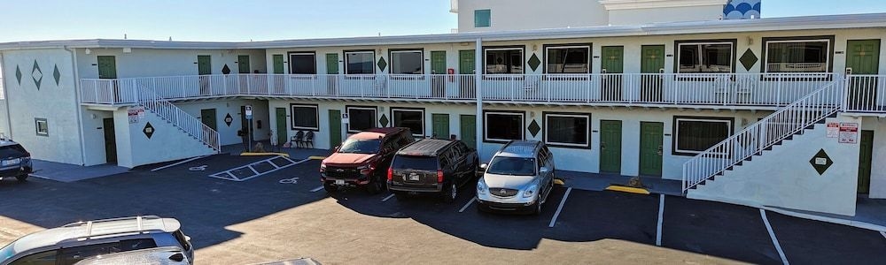 OceanFront Inn and Suites0