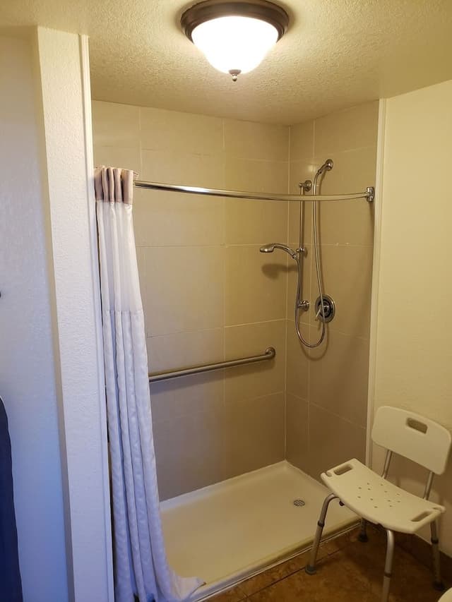 Standard Room, 1 King Bed, Accessible, Ocean View