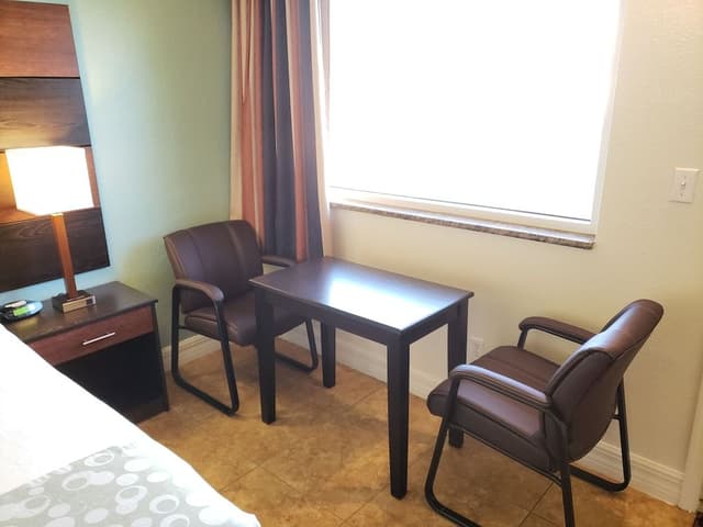Standard Room, 1 King Bed, Non Smoking, City View