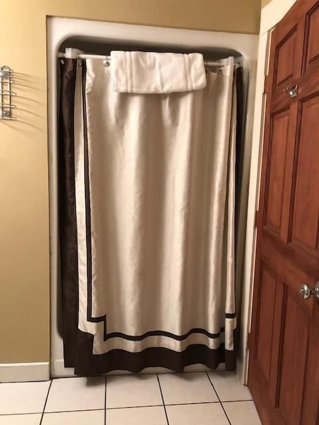 Standard Quadruple Room, Ensuite (Camelot King Suite 8)