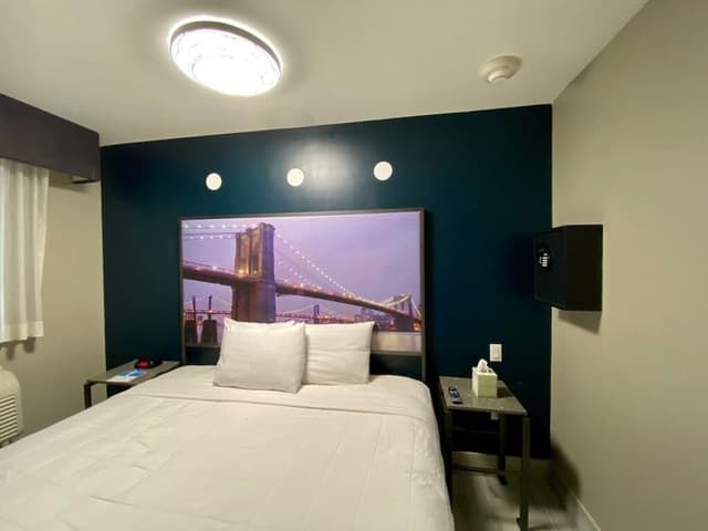 Standard Room, 1 Queen Bed, Non Smoking