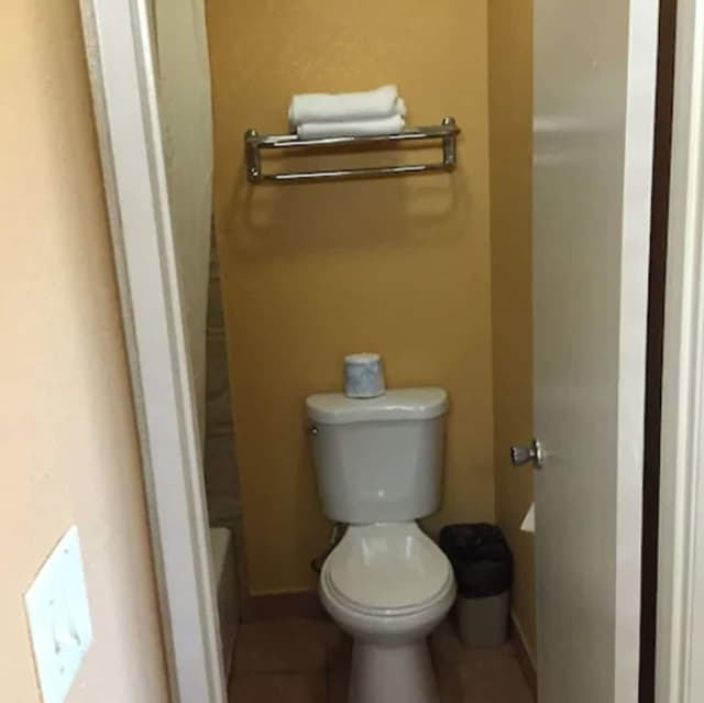 Standard Room, 1 Queen Bed, Non Smoking