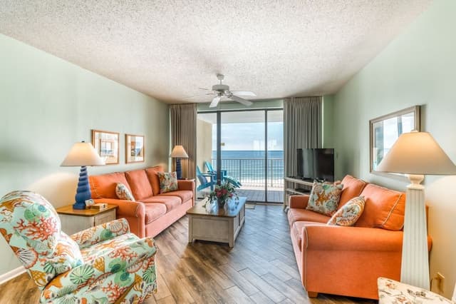 Condo, 3 Bedrooms